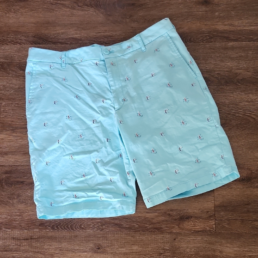 IZOD Stretch Light Blue Sailboat Shorts, 34